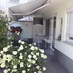 Vesna 게스트하우스 3*