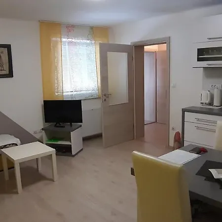 Πανσιόν Vesna Μπλεντ