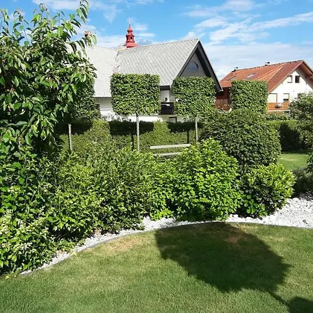 Πανσιόν Vesna 3*