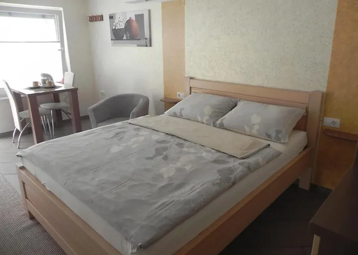 Vesna Hiša za goste